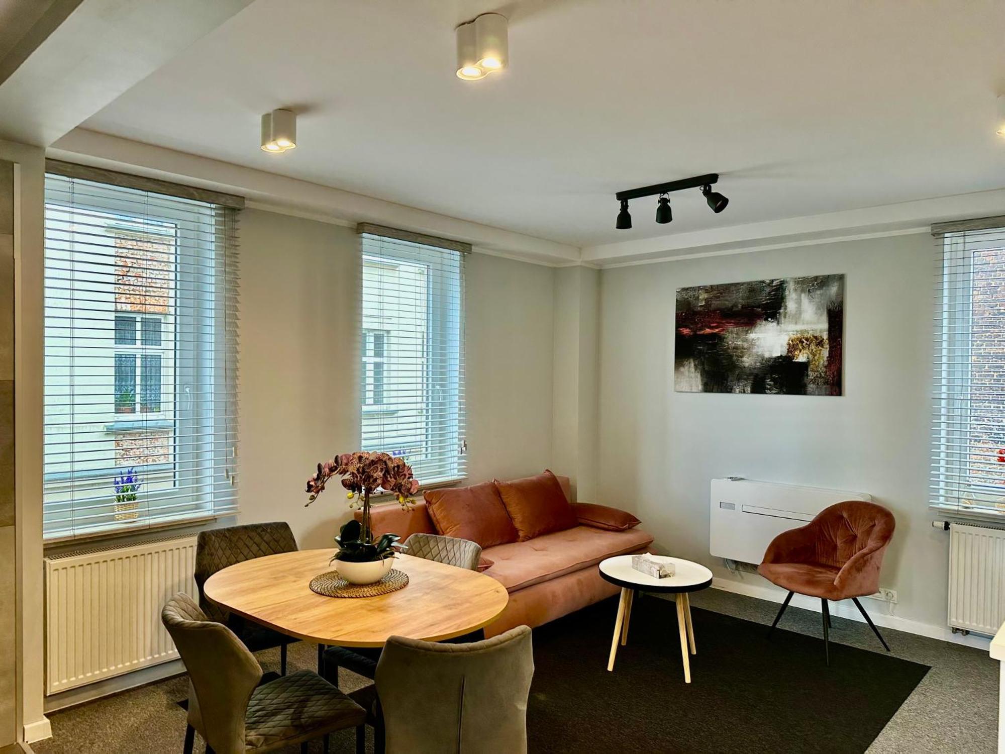 Apartamenty 1 Maja 94 คาโตวีตเซ ภายนอก รูปภาพ