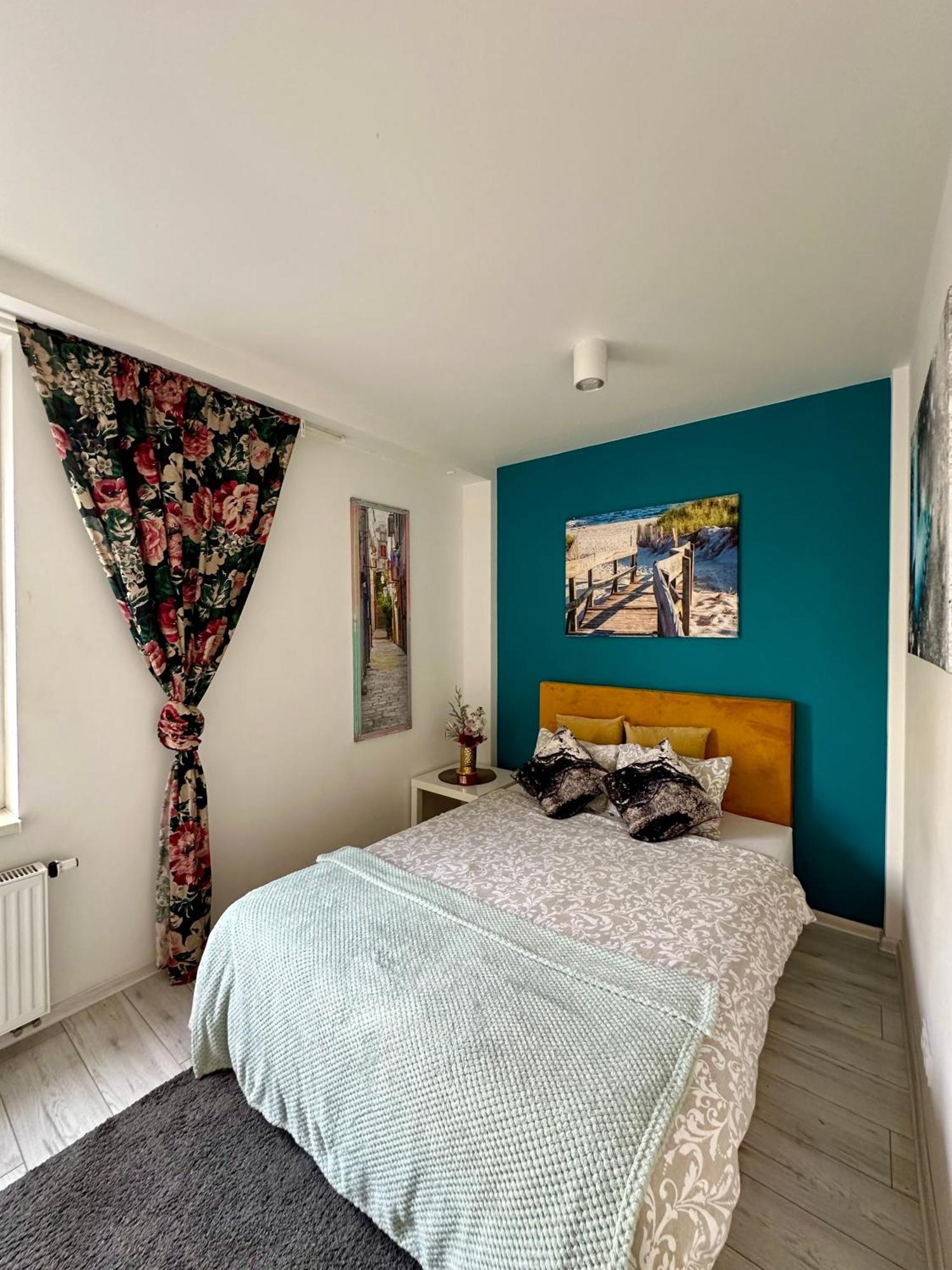Apartamenty 1 Maja 94 คาโตวีตเซ ภายนอก รูปภาพ
