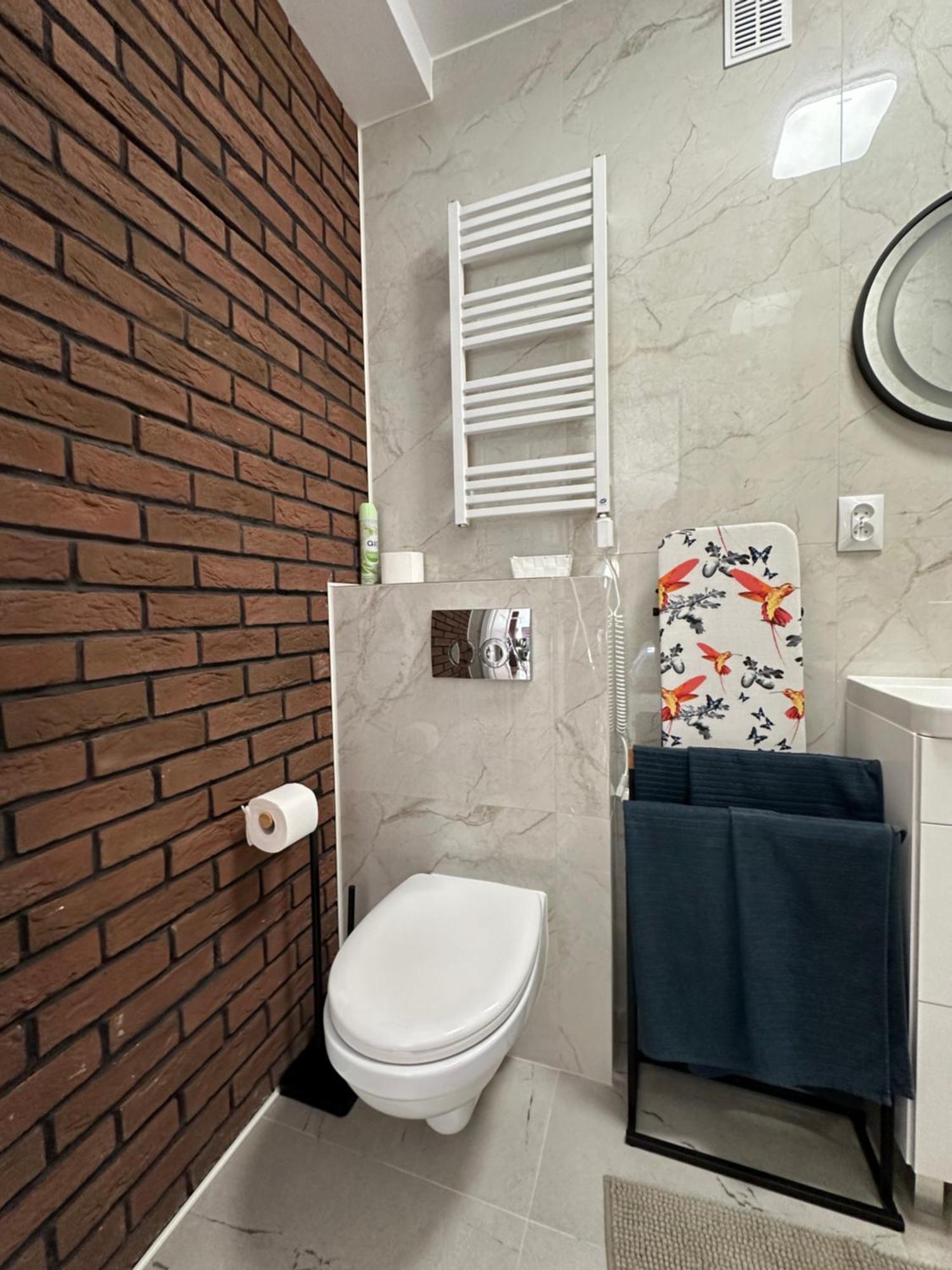 Apartamenty 1 Maja 94 คาโตวีตเซ ภายนอก รูปภาพ