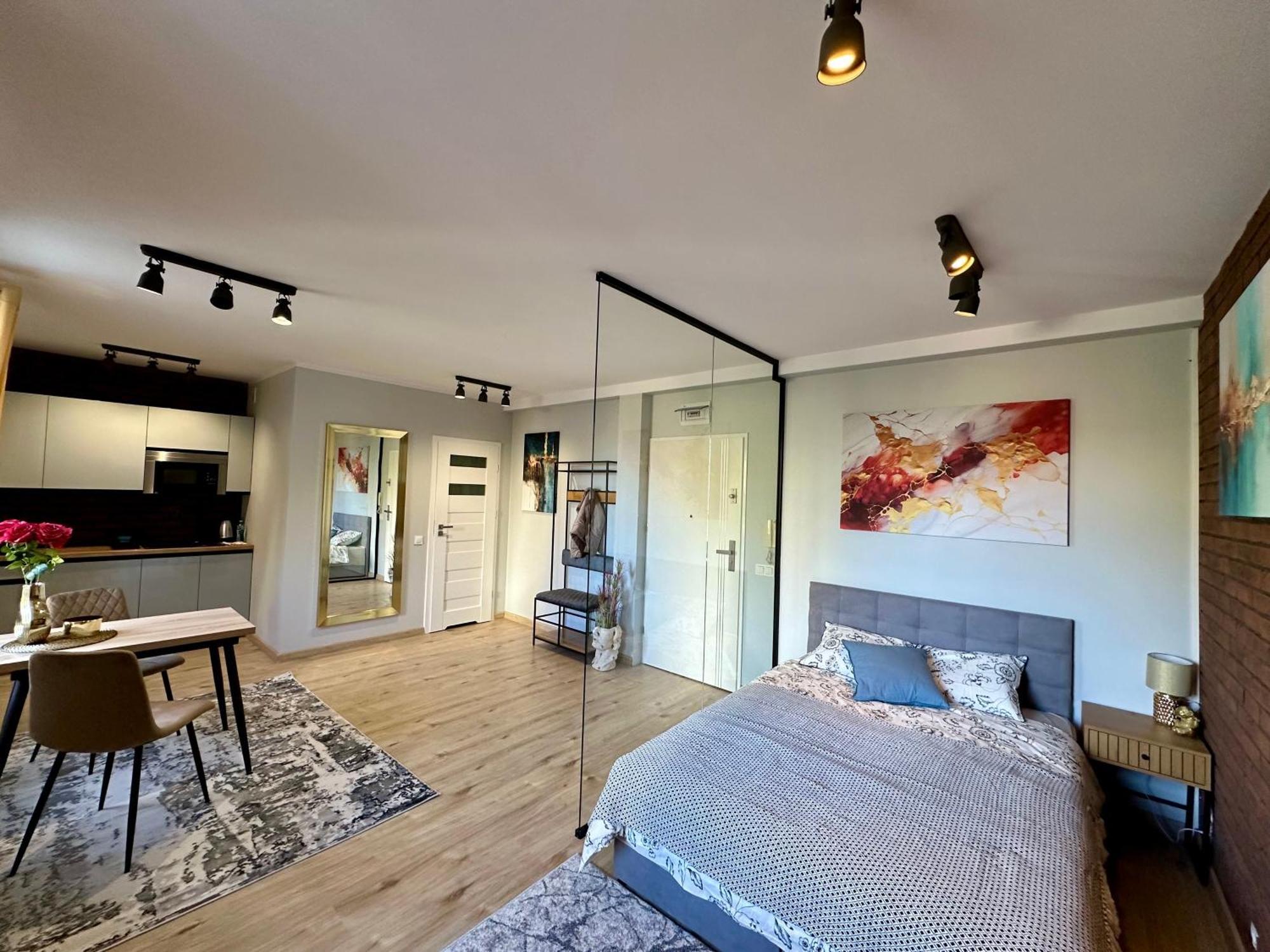 Apartamenty 1 Maja 94 คาโตวีตเซ ภายนอก รูปภาพ