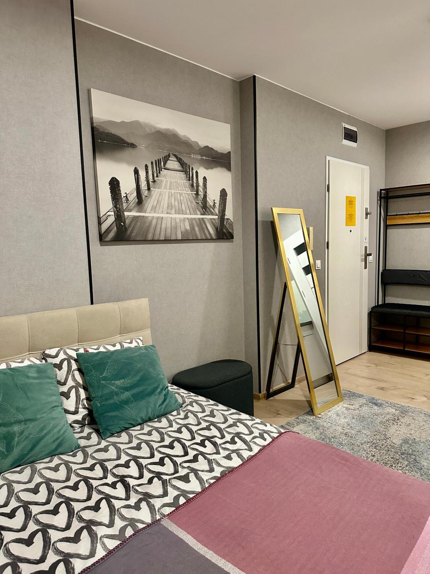 Apartamenty 1 Maja 94 คาโตวีตเซ ภายนอก รูปภาพ