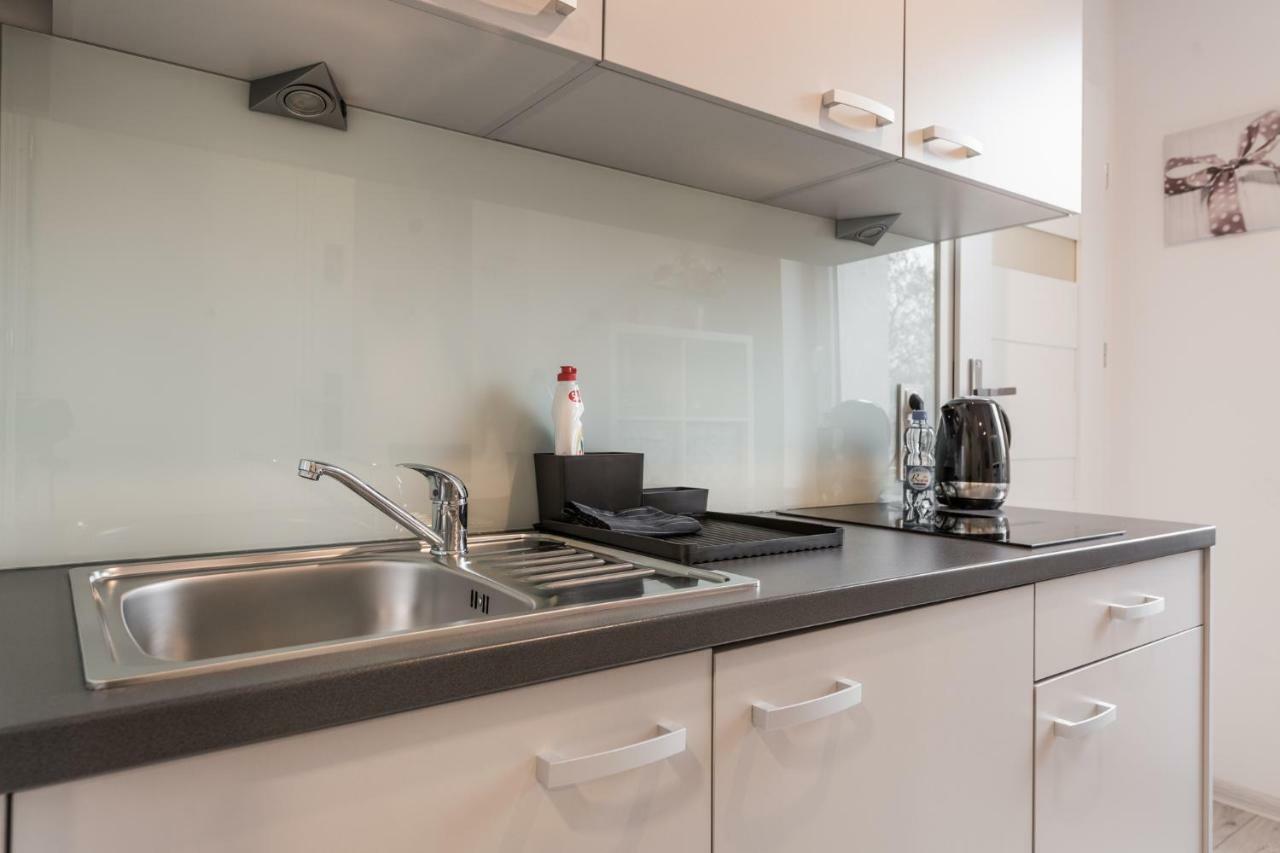 Apartamenty 1 Maja 94 คาโตวีตเซ ภายนอก รูปภาพ